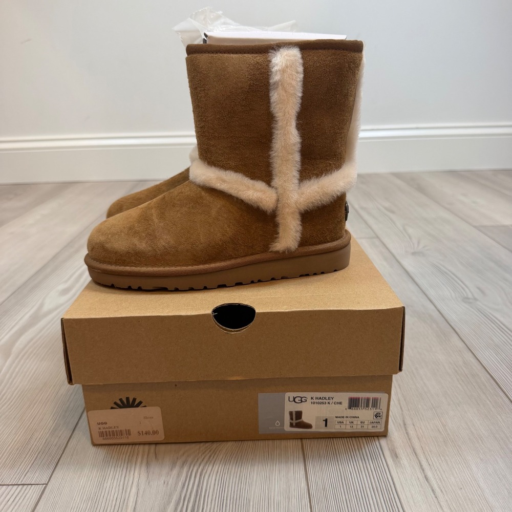 NEW UGG Kids Hadley Chestnut Suede Water Resistant Boots Size 1 1010253 K/CHE